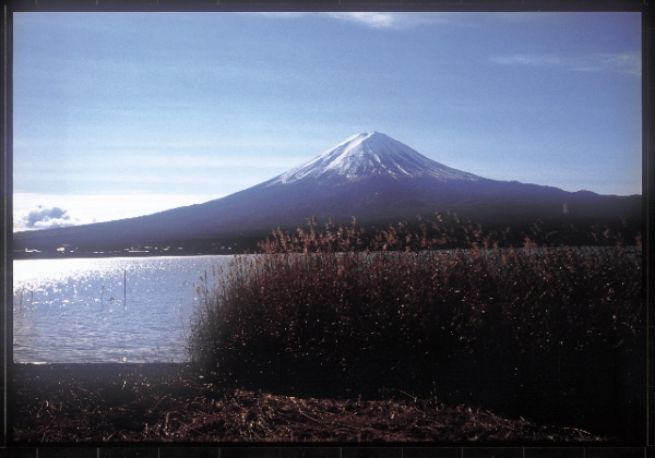 朝焼けの富士（河口湖畔）